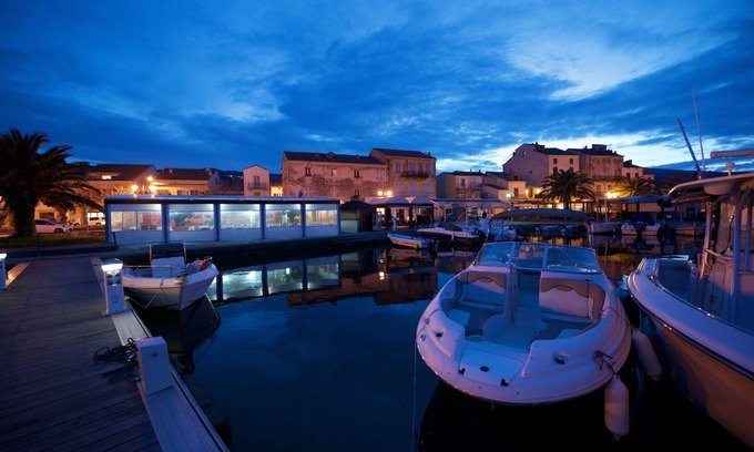 Tomino House | 50m from the sea, House in the heart of the village, shops, beaches and port