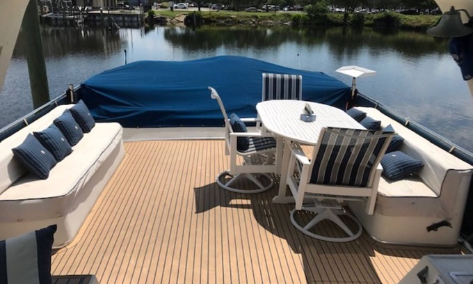 Hutchinson Island South Boat Rental | 51' Yacht - June to October - 1.5 BR, 1 Ba, Stuart, Hutchinson, Jensen