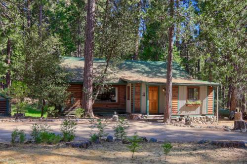 North Wawona Ski Chalet | 57 The Williams Cabin