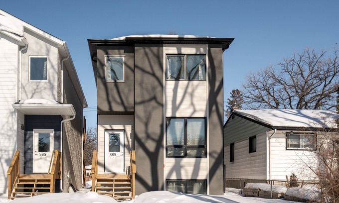 Winnipeg Apartment | (585)Modern and Convenient Three-Bedroom Close to Grant Park (B)