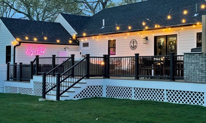 East Dennis House | 5mins2Beach, HotTub, GameRoom, PetsOk