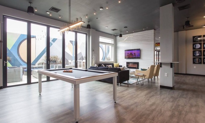 Passyunk Square Apartment | 5th Avenue Vibes