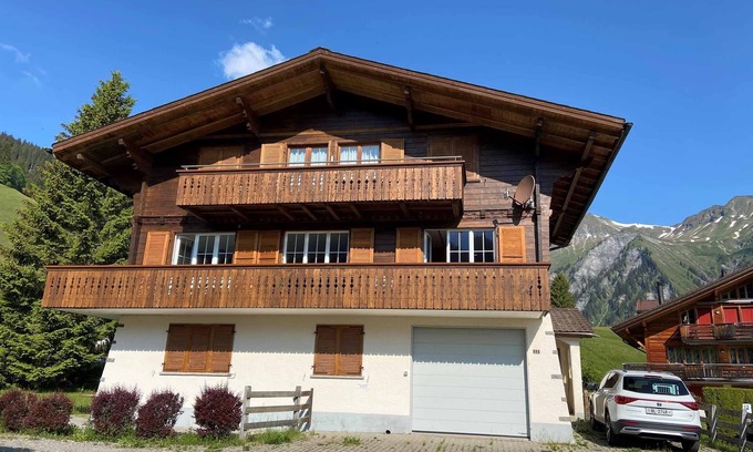 Adelboden Apartment | 6 bed apartment, located in a quiet area.
