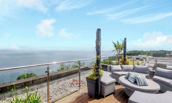 Babbacombe Cottage | 6 bedroom accommodation in Torquay