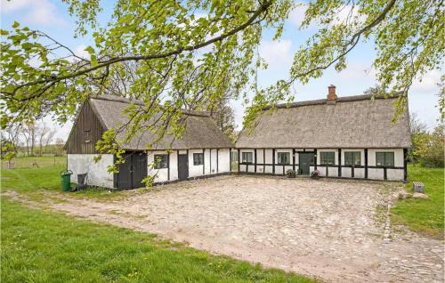 Arnager House | 6 Bedroom Cozy Home In Rønne