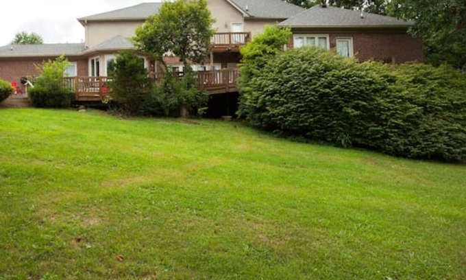 Goodlettsville House | 6 bedroom estate close to Broadway