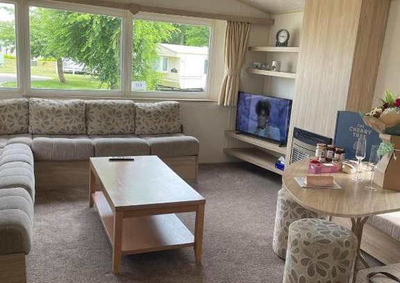 Great Yarmouth Resort | 6 berth caravan Cherry tree holiday park Great yarmouth