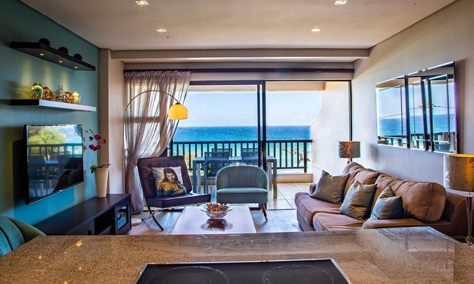 La Mercy Apartment | 6 Dolphin Views - Near Umdloti Beach
