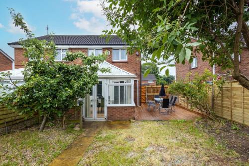 Stanley House | 6 Guests - Pet Friendly - 10min Leeds City Centre