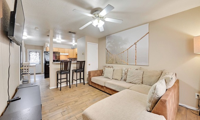 Killeen Apartment | 6 Mi to Dtwn: Pet-Friendly Apartment in Killeen