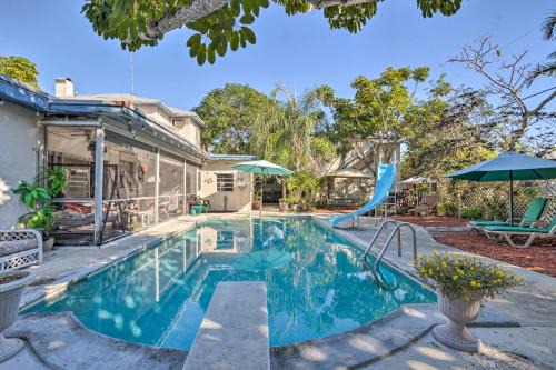 College Park Apartment | 6 Mi to Palm Beach Studio with Pool Access!
