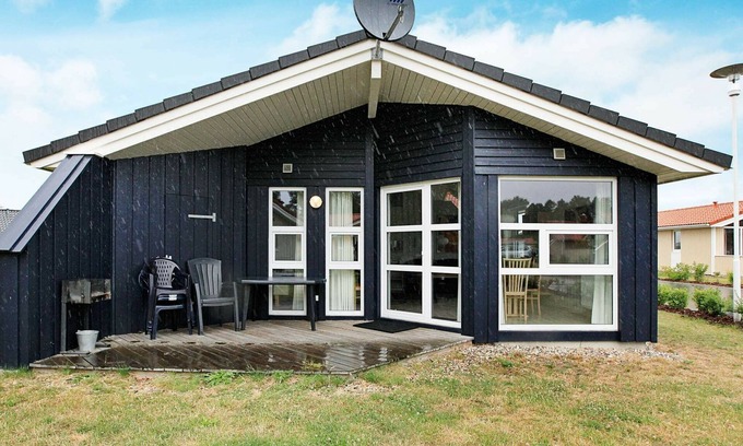 Lensterstrand House | 6 person holiday home in GROEMITZ