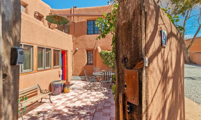 South Capitol House | 632 Old Santa Fe Trail
