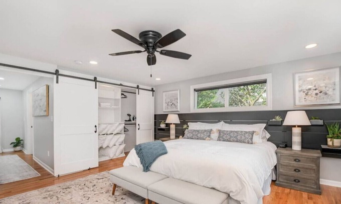 Roselawn Finance House | 6727 Britton · 2 Bedroom House. King Bed Master Suite. Charm!