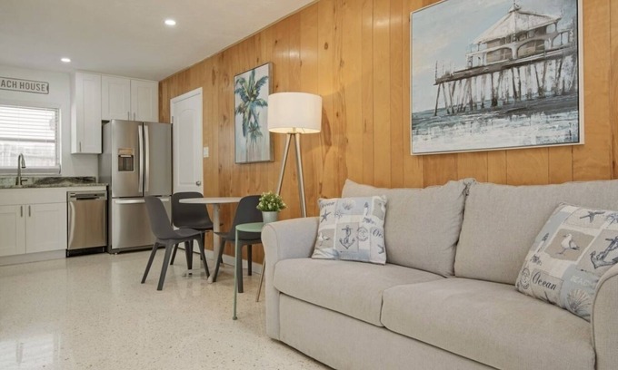 Safety Harbor Cottage | 6A New! Renovated 1/1 at Coastal Cottages!