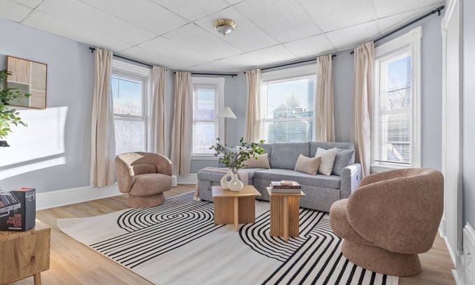 Winter Hill Apartment | 6BR4BATH Home in Somerville