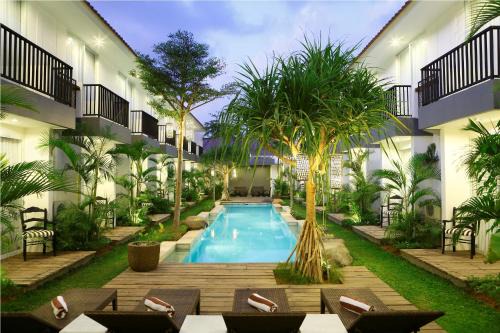 Sunset Road Hotel | 7 Bidadari Hotel Seminyak
