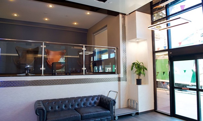 Castle Hill Hotel | 7 Days Hotel Bronx