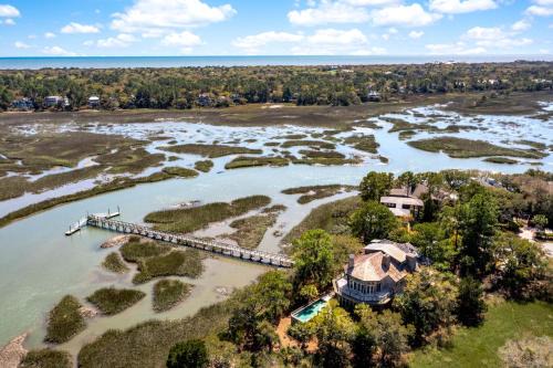 Vanderhorst Plantation House | 7 Rhetts Bluff Road by Akers Ellis Rentals