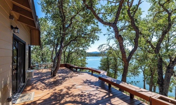 Bradley Cabin | 7. Woodpecker House (on private peninsula with dock)