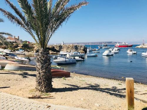 Los Arenales del Sol Apartment | 70 sqm apartment with seaview in Arenales del Sol.