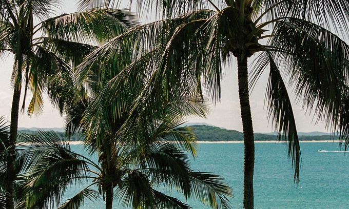 Noosa Heads Apartment | 71 Hastings Street - Beachfront