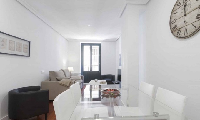 Malasana Apartment | 72 m² Apartment ∙ 1 bedroom ∙ 4 guests