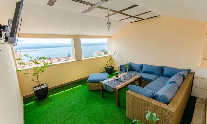 Bol Apartment | 75 m² Apartment ∙ 2 bedrooms ∙ 4 guests