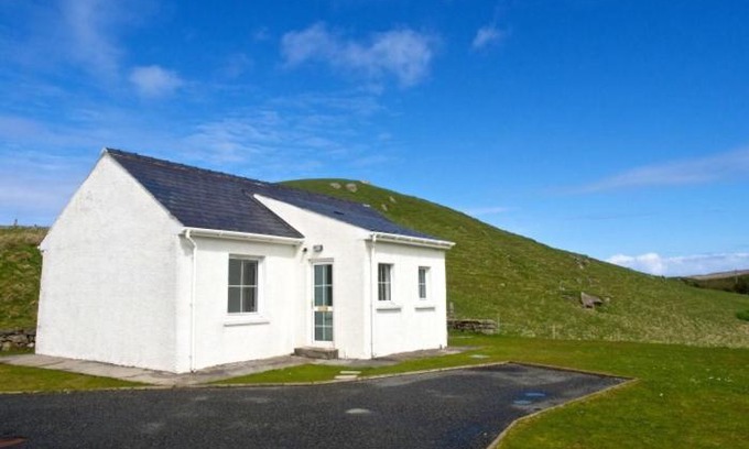 Ardroil House | 7B Ardroil