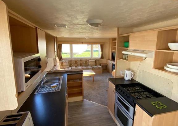 Clacton-on-Sea Apartment | 8 Berth Holiday Home with Pools on Martello Beach