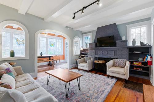 St. Augustine House | 8 Park- Dog Friendly Outdoor Oasis Mins to Beach