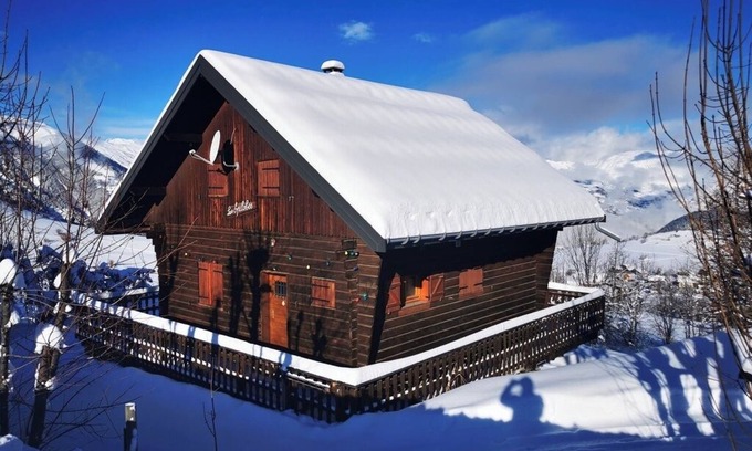 Albiez-le-Vieux Ski Chalet | 8 person chalet at the foot of the ski slopes in SAVOIE albiez-montrond resort
