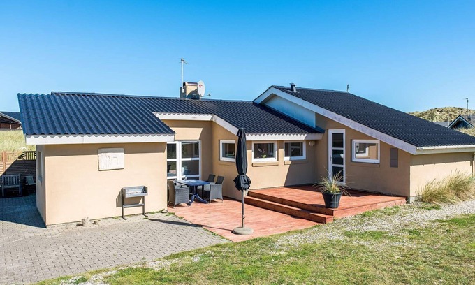 Argab House | 8 person holiday home in Hvide Sande