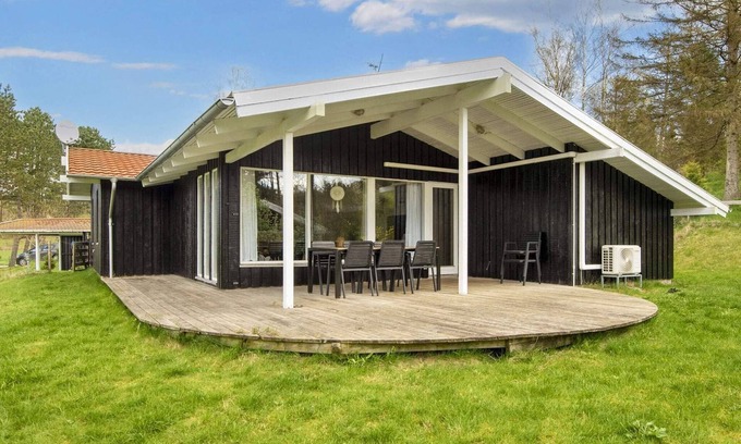 Femmøller House | 8 person holiday home in Ebeltoft