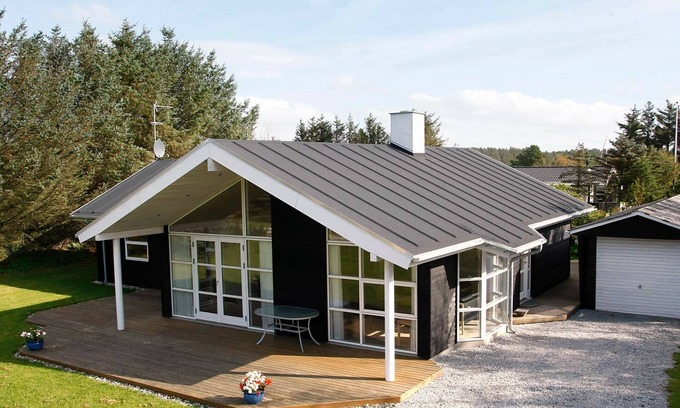 Lonstrup House | 8 person holiday home in Hjørring-By Traum