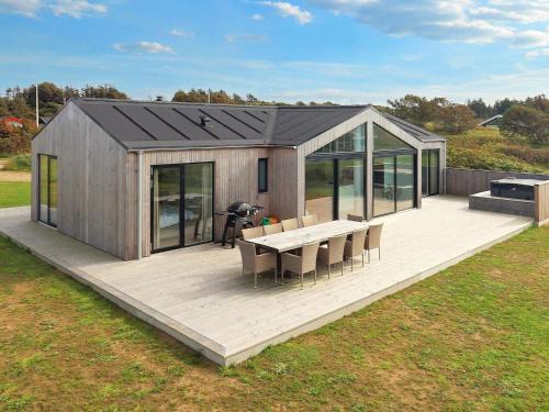 Hjørring House | 8 person holiday home in Hjørring-By Traum