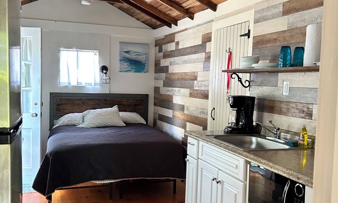 Bass River Cabin | 8-Studio Cabin w Kitchen, Enclosed Porch, Bathroom, Sleep2, Beautiful Space,Pool