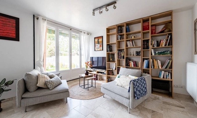 Les Louvrais House | 80 m² House ∙ 3 bedrooms ∙ 6 guests