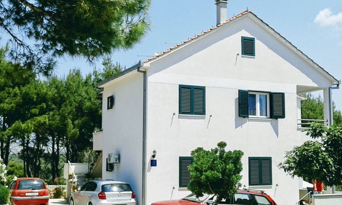 Cove Osibova (Milna) House | 80 Meters From Beautiful Clear Blue Sea, Apartment Violeta