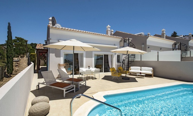 Salema Ski Chalet | 805 Salemar