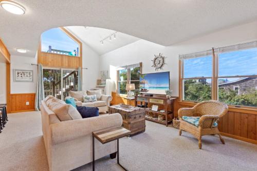 Avon House | 8074 - Sea Glass Charmer