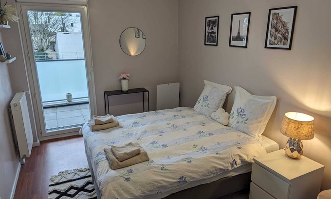 Petit-Ivry Apartment | 80m² Family Apartment With Underground Guarded Parking, 8min Walk From Metro