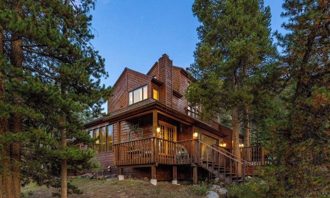 Keystone Cottage | 82 Lenawee Lane