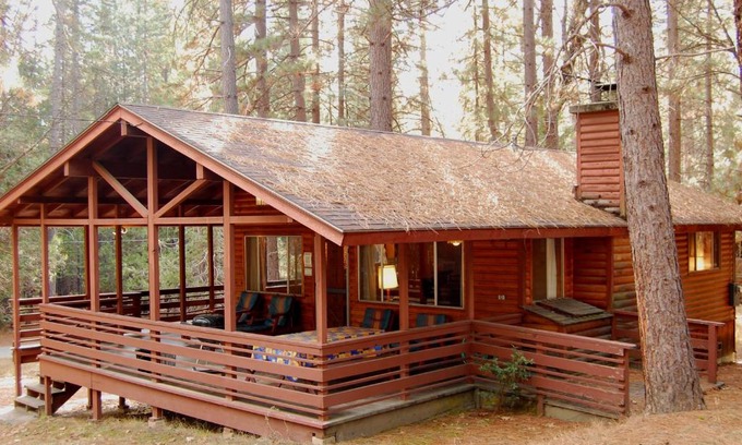North Wawona House | 84 Hastings Hideaway