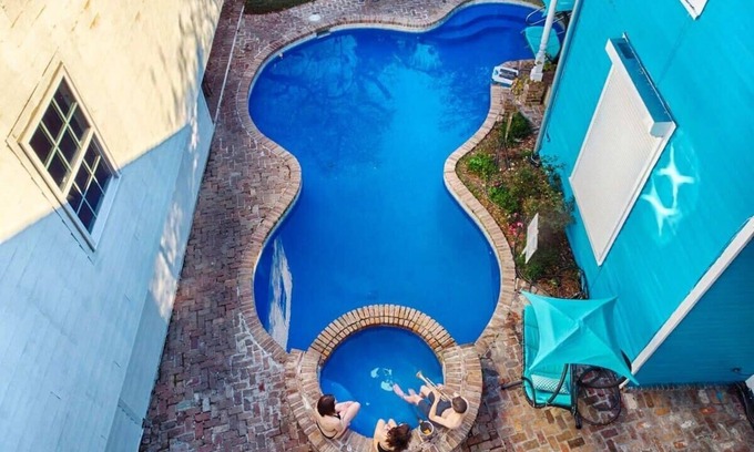 Faubourg Marigny Villa | 8BR-Best Location! Heated Pool, Jacuzzi, Spa & Gym