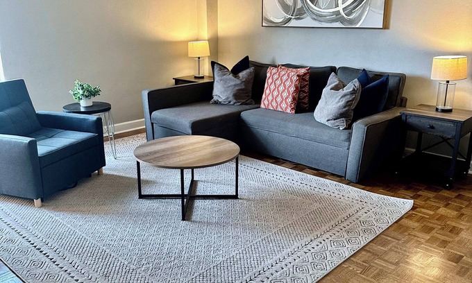 Downtown Atlanta Condo | 8E Cozy Condo in Downtown Atlanta Hotel District!
