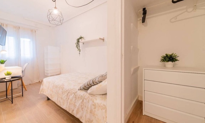 La Petxina Resort | 90 m² Private room ∙ 1 bedroom ∙ 1 guest