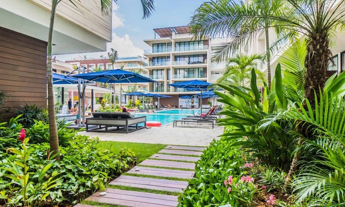 Downtown Condo | 93 m² Condo ∙ 3 bedrooms ∙ 5 guests