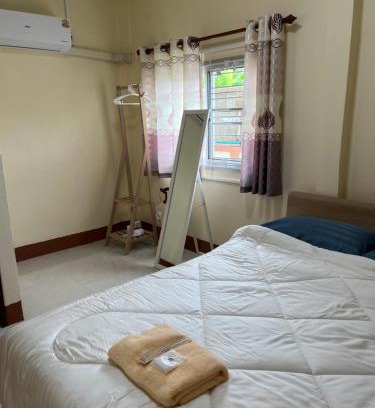 Khon Kaen House | 94 Yellow house