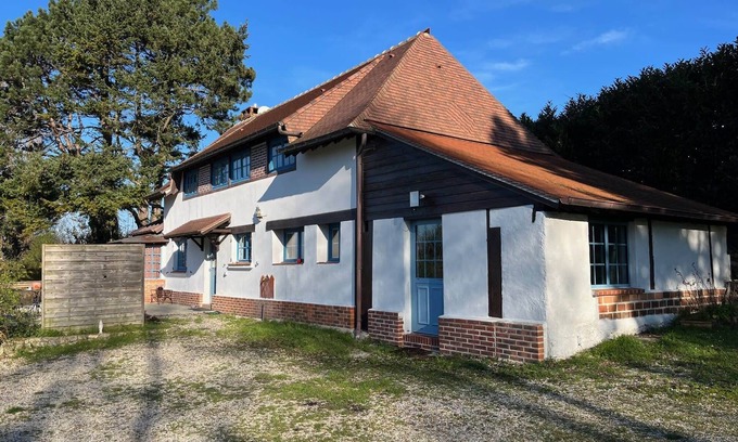 Villerville House | A 130m² haven of peace close to the sea.